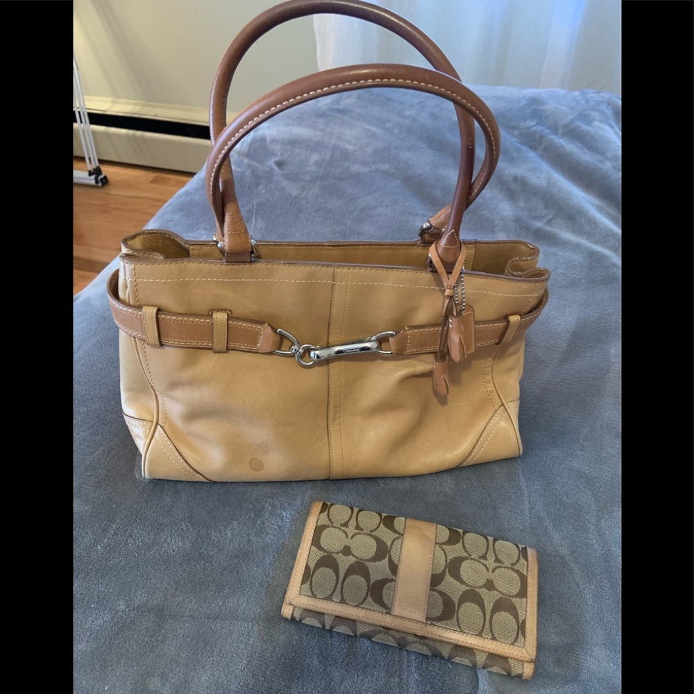 Classic coach handbag with matching wallet